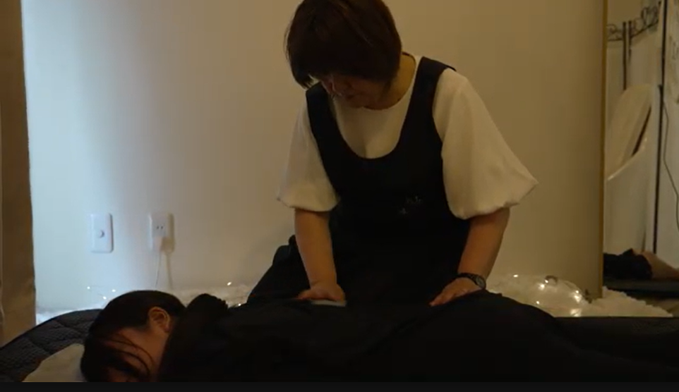 身体の働きへとアプローチする手技